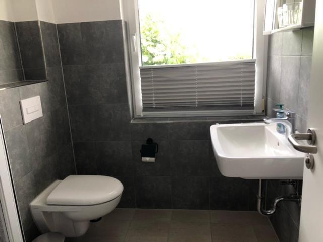 Die Graefin Auf Ruegen - Ferienappartements Parchtitz Экстерьер фото