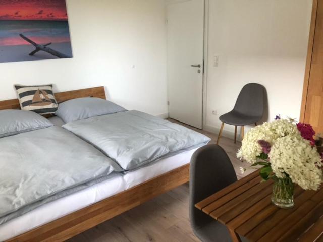 Die Graefin Auf Ruegen - Ferienappartements Parchtitz Экстерьер фото